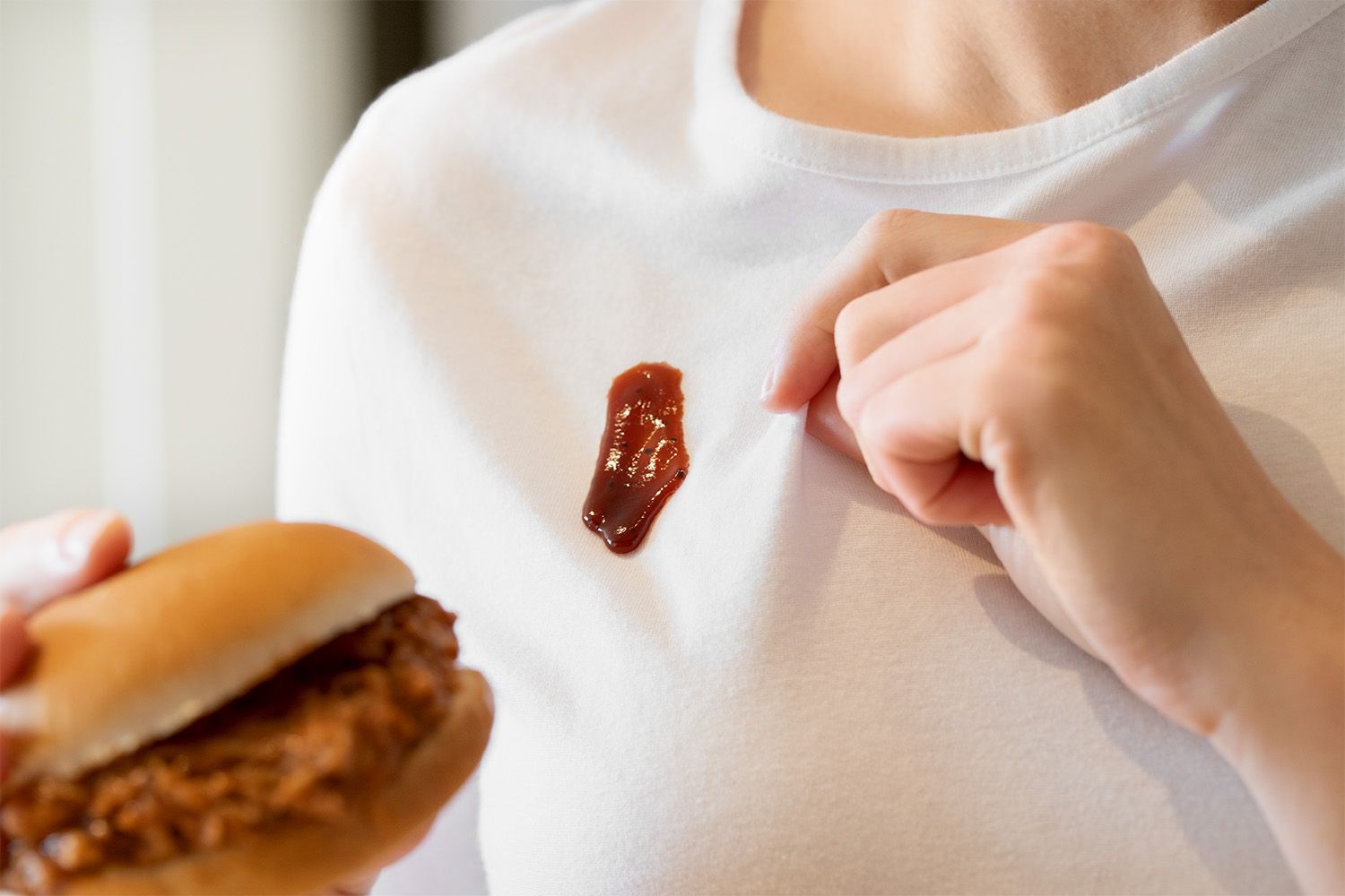 6 Steps to Remove Barbecue Sauce Stains From Clothing