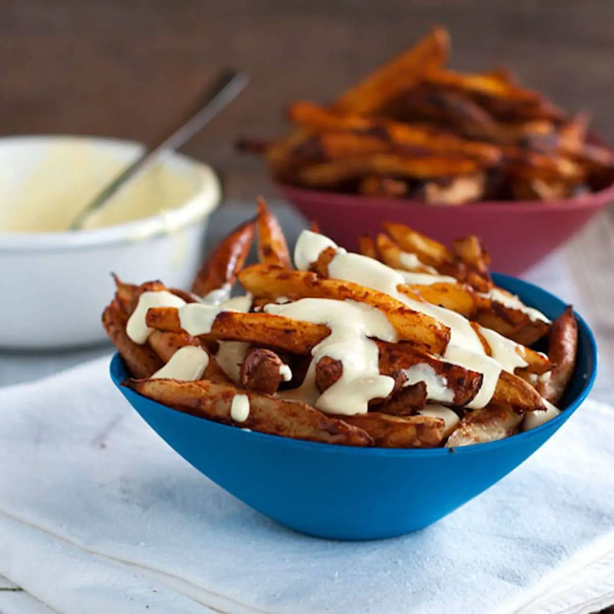 Baked Spicy Fries with Garlic Cheese Sauce Recipe