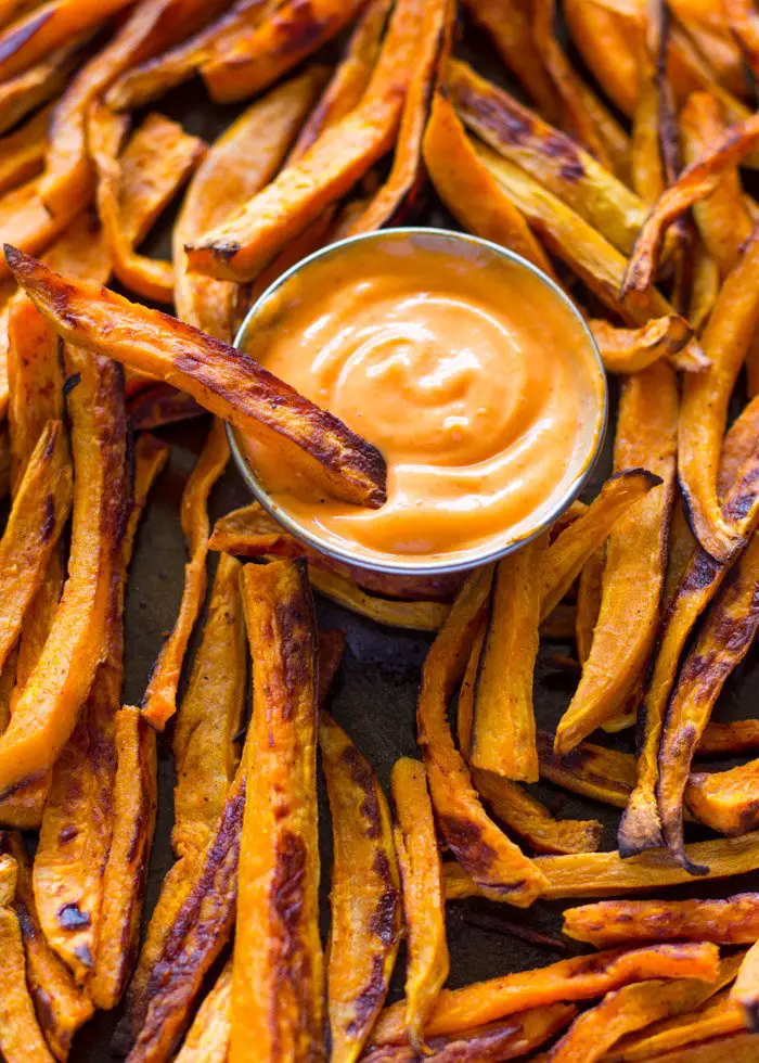 Baked Sweet Potato Fries with Sriracha Dipping Sauce ...
