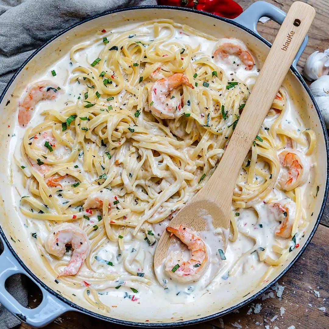 Believe it or not, this Creamy Shrimp Alfredo Pasta recipe takes just ...