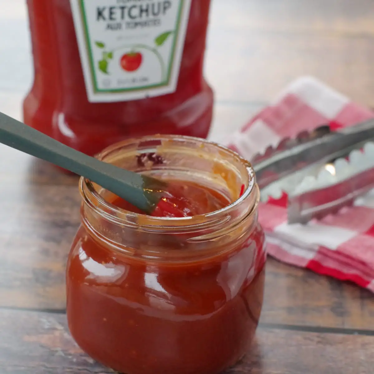 Easy Bbq Sauce with ketchup (homemade)