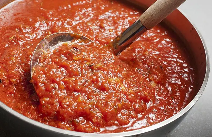 Easy Homemade Tomato Sauce