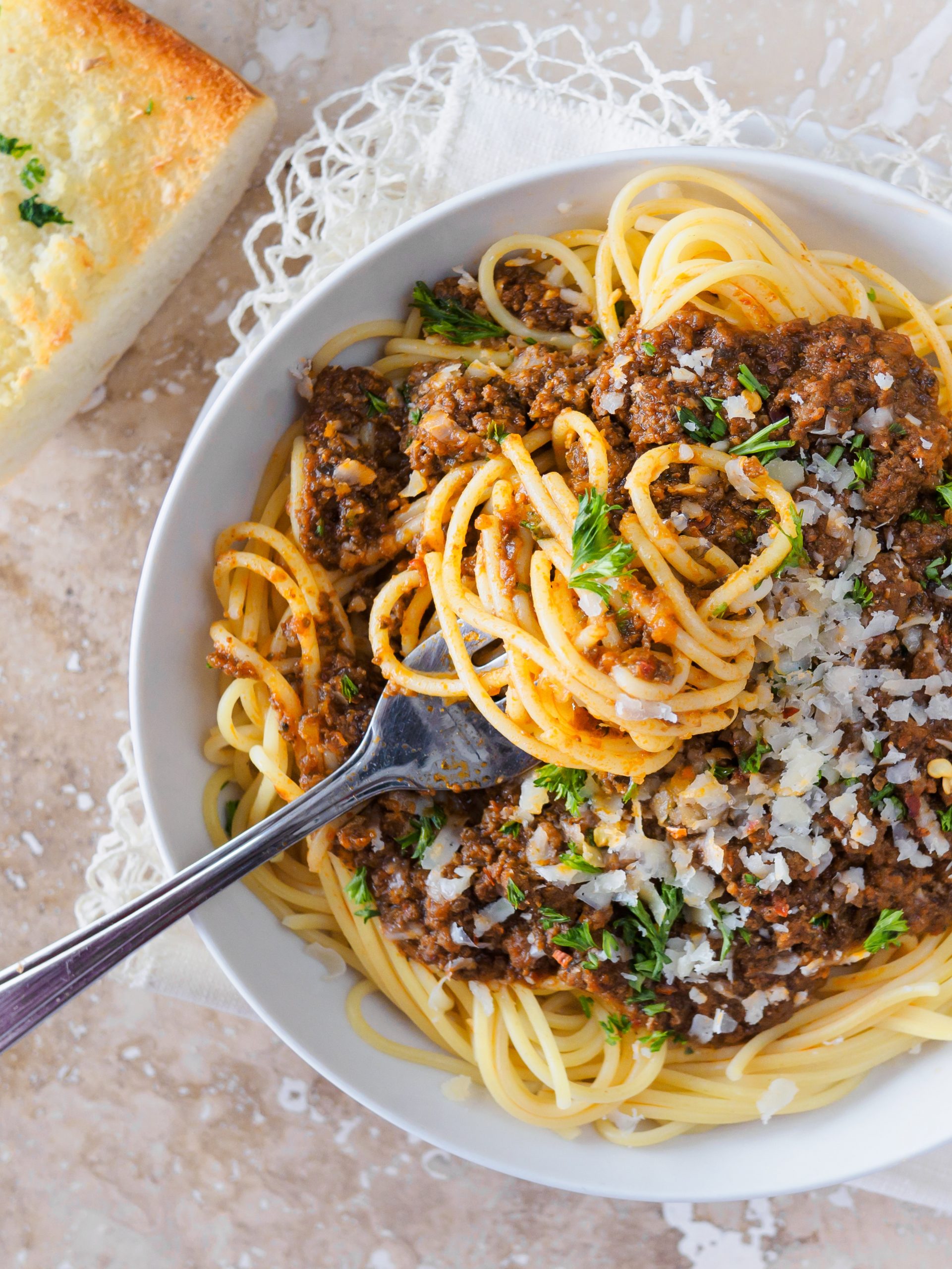 Easy Spaghetti Meat Sauce â Sweet and Savoury Pursuits