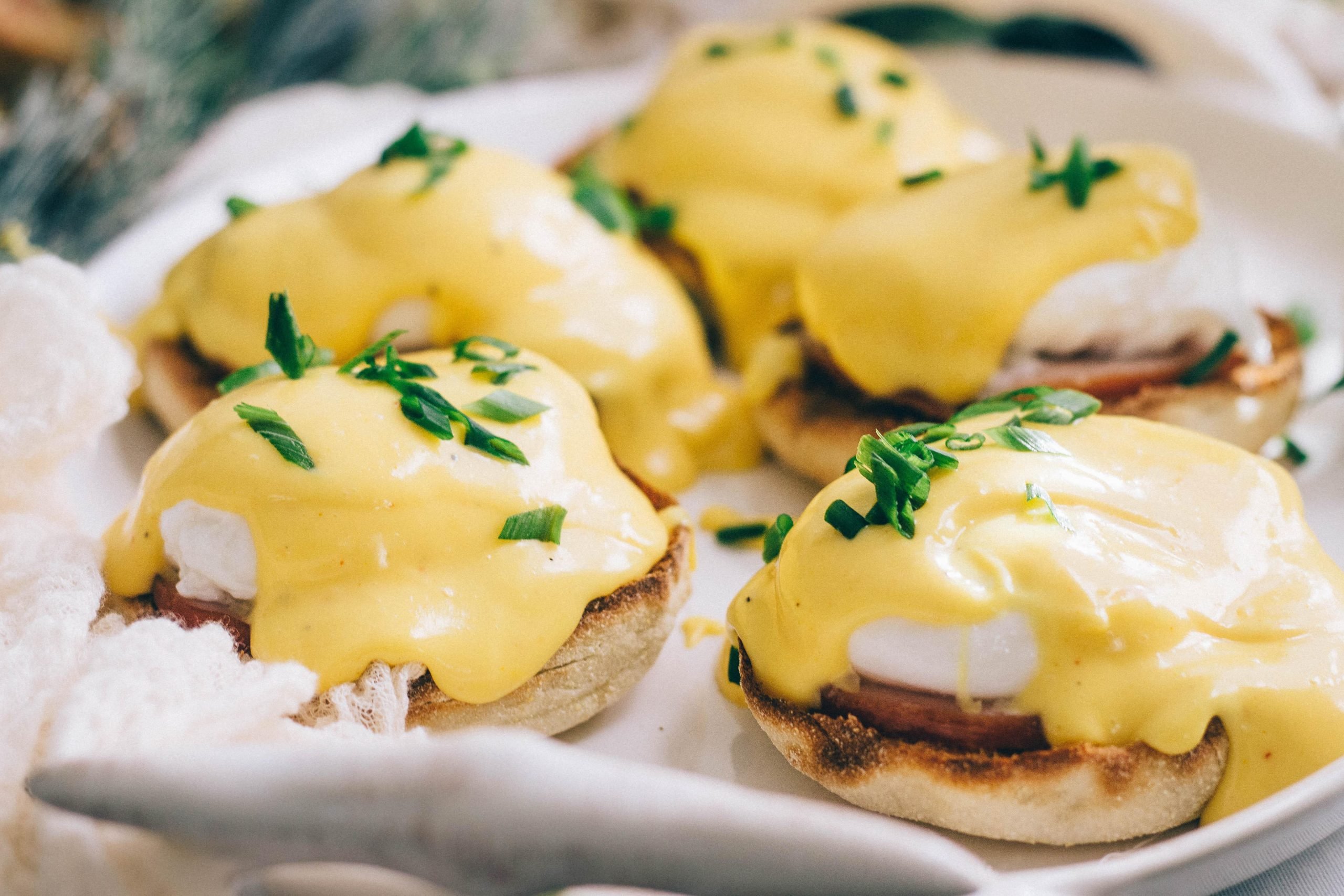 Eggs Benedict With Turmeric Brown Butter Hollandaise Recipe by Eggland ...