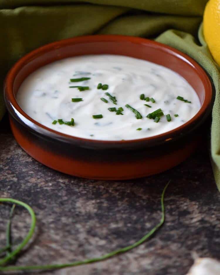 Homemade Garlic Yogurt Sauce