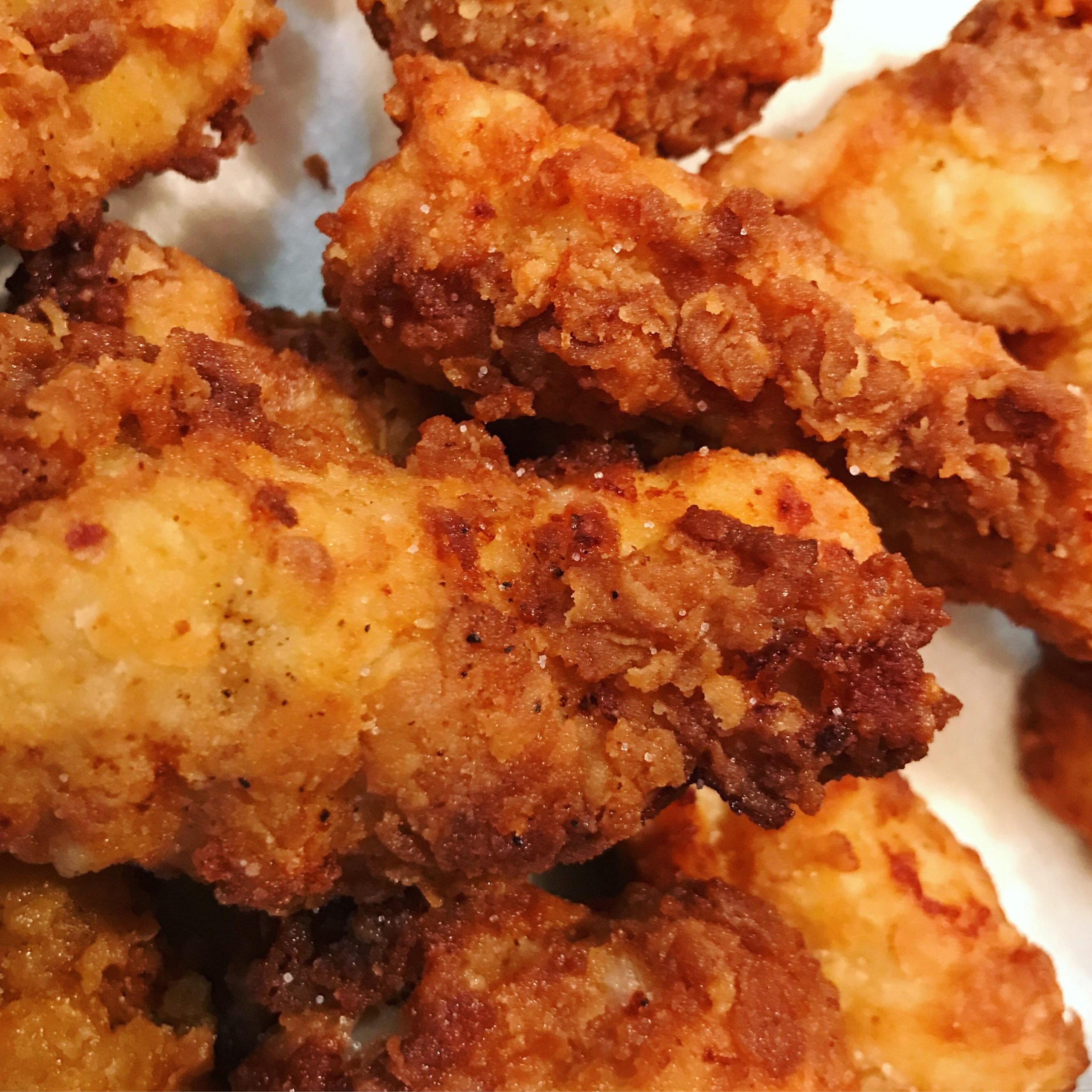 [Homemade] Spicy buttermilk fried chicken (served with homemade honey ...