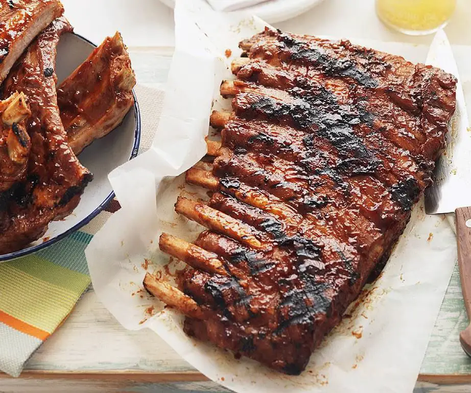 How to make pork ribs with sticky barbecue sauce