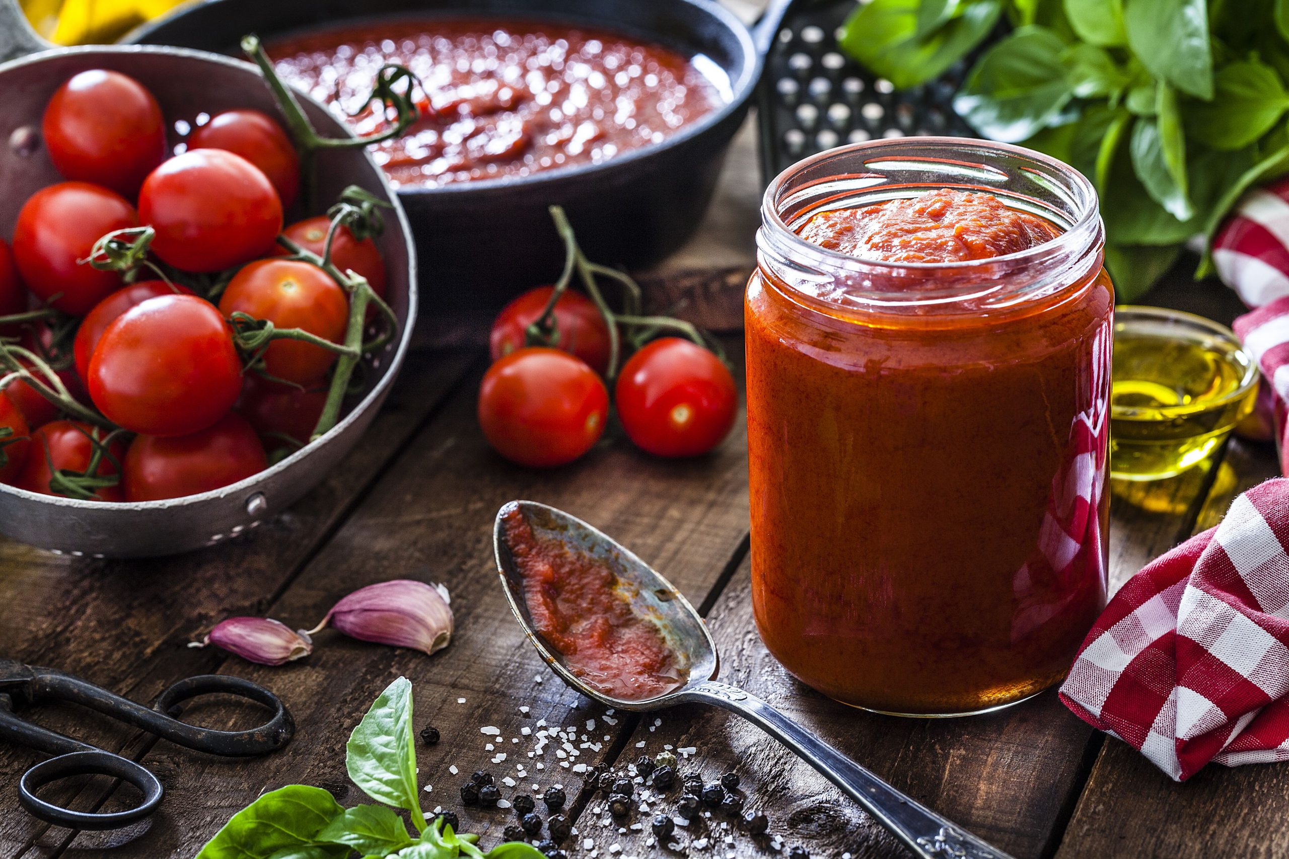 How to Make Tomato Paste at Home