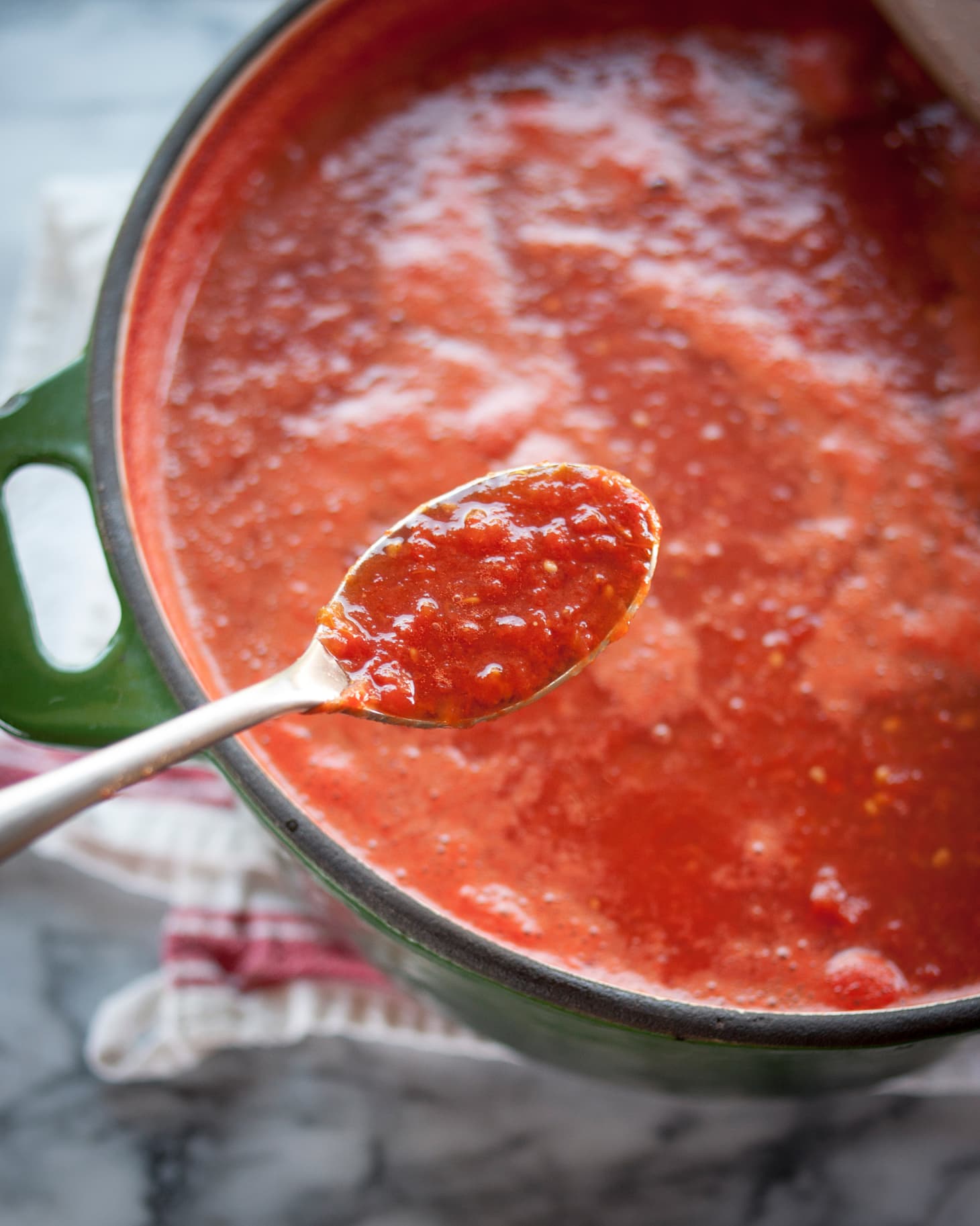 How To Make Tomato Sauce with Fresh Tomatoes