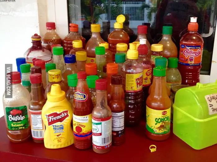 In Mexico we like to eat different types of hot sauce.