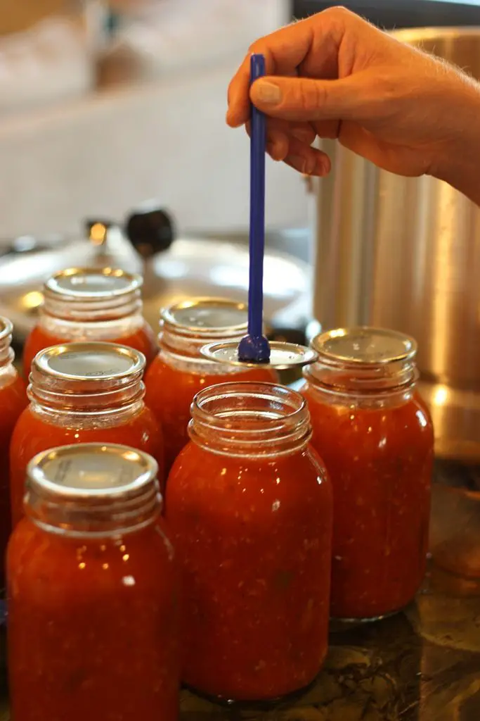 Making and canning your own Spaghetti Sauce Recipe ...