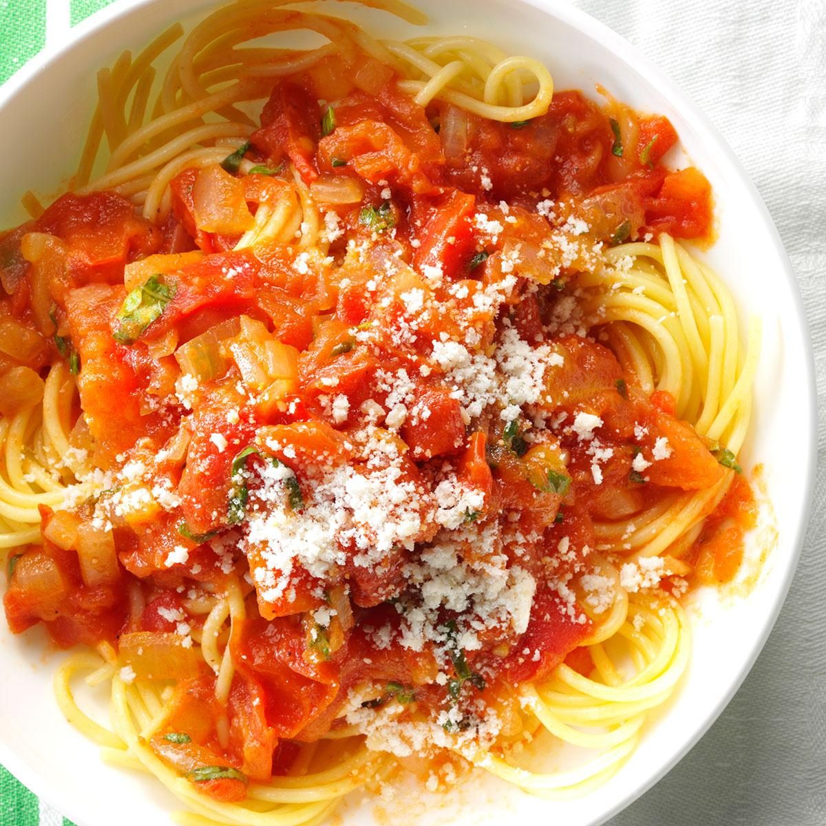 Spaghetti with Fresh Tomato Sauce Recipe