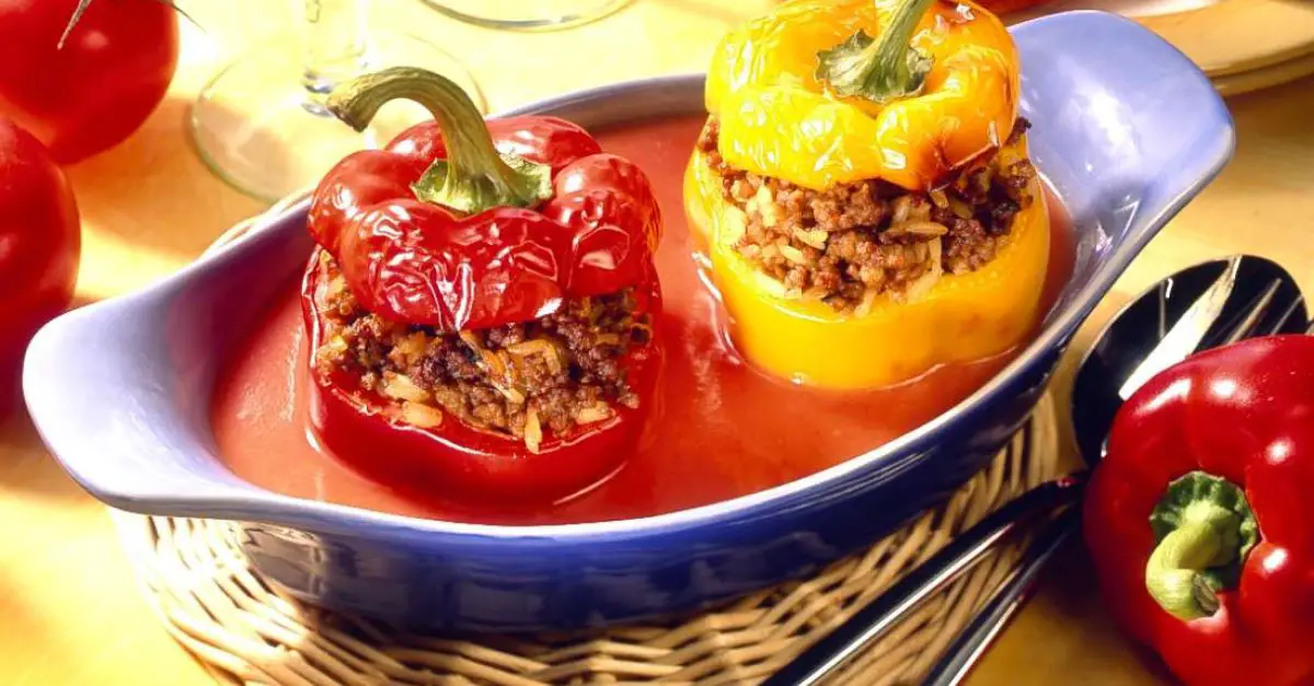 Stuffed Bell Peppers with Tomato Sauce recipe