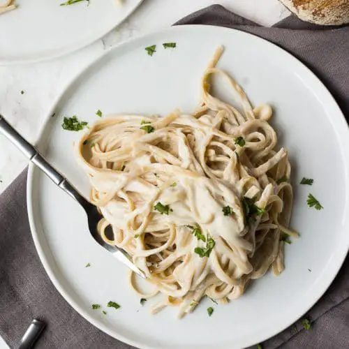 This Vegan Alfredo Sauce is made in just 5 minutes in the Instant Pot ...